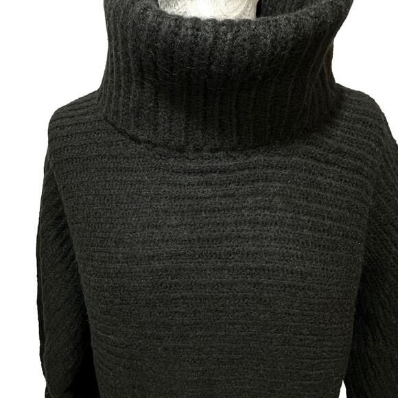 Leith Ribbed Turtle Neck Drop Shoulder Sweater Black Women Small NWT Boxy - Picture 5 of 8